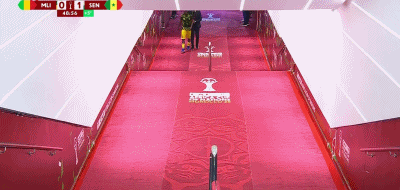 半场：塞内加尔1-0马里，恩迪亚耶破门，比苏马染红